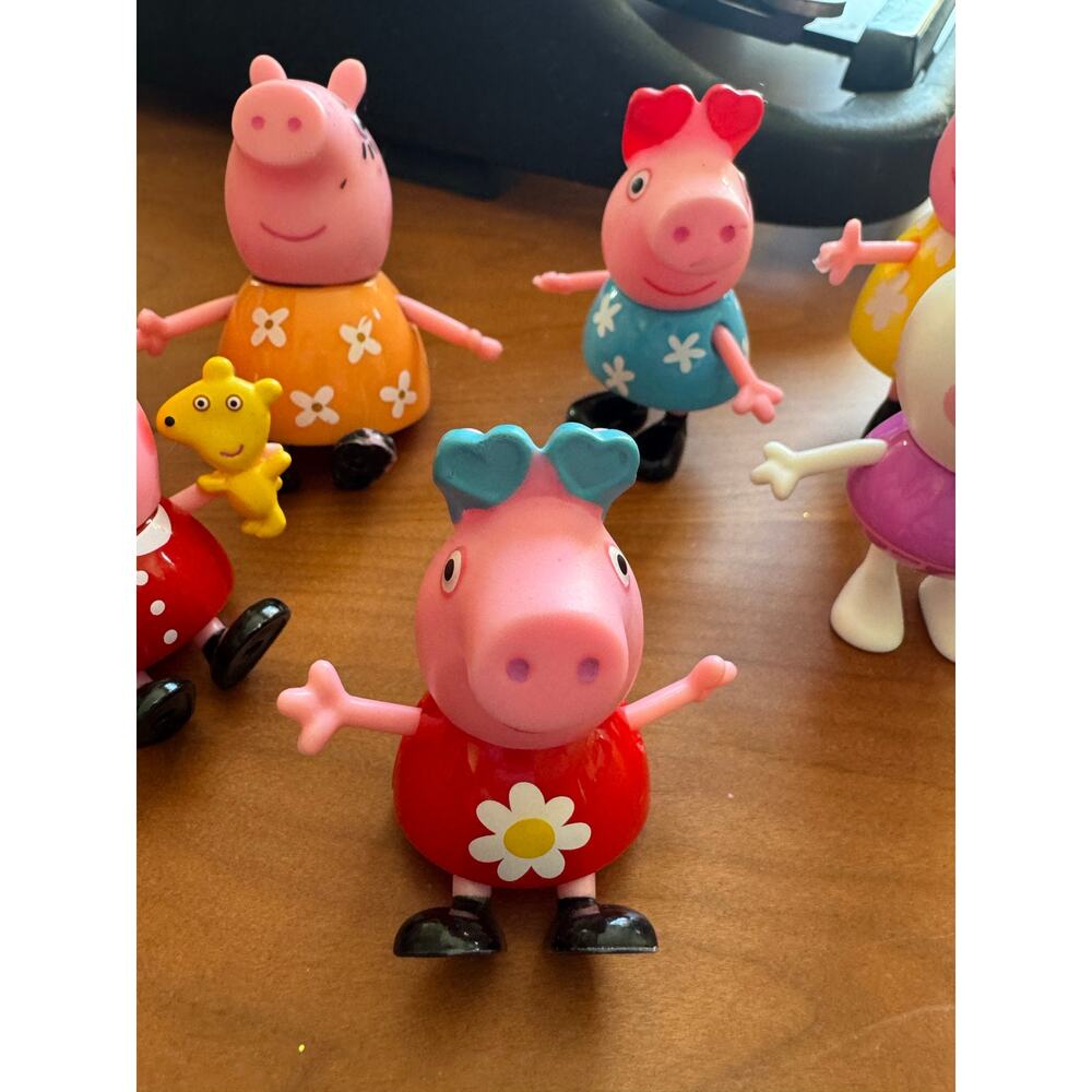 Peppa Pig Figure Lot of 11 Jazwares 2003 Including Suzy Sheep - Picture 4 of 10